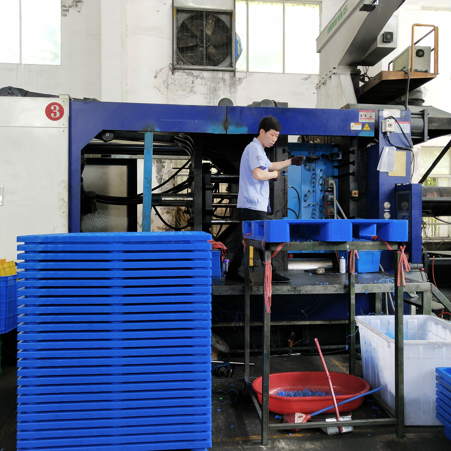 塑料托盤(pán)價(jià)格生產(chǎn)廠家 塑料托盤(pán)價(jià)格生產(chǎn)廠家