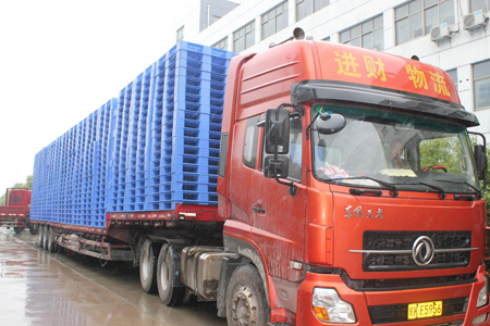 林輝塑業(yè)給您帶來高溫預(yù)警，本周高氣溫都在30°C+