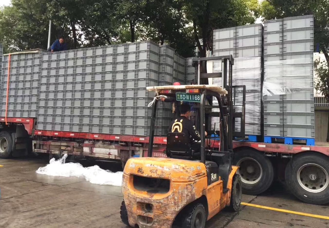 雨天！塑料托盤、環(huán)衛(wèi)垃圾桶等貨品不耽誤發(fā)貨~