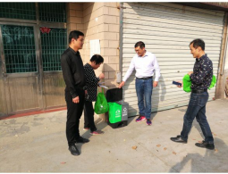 林輝分類垃圾桶走進(jìn)幼兒園，推進(jìn)美麗城鎮(zhèn)建設(shè)！