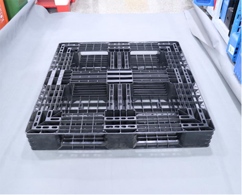 為什么出口塑料托盤是黑色的，你想過么？