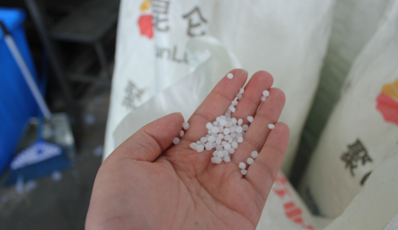 原材料價(jià)格下跌，塑料托盤價(jià)格下降如箭在弦！